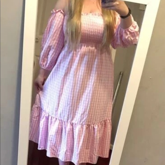 Off the shoulder dress - Picture 8 of 9